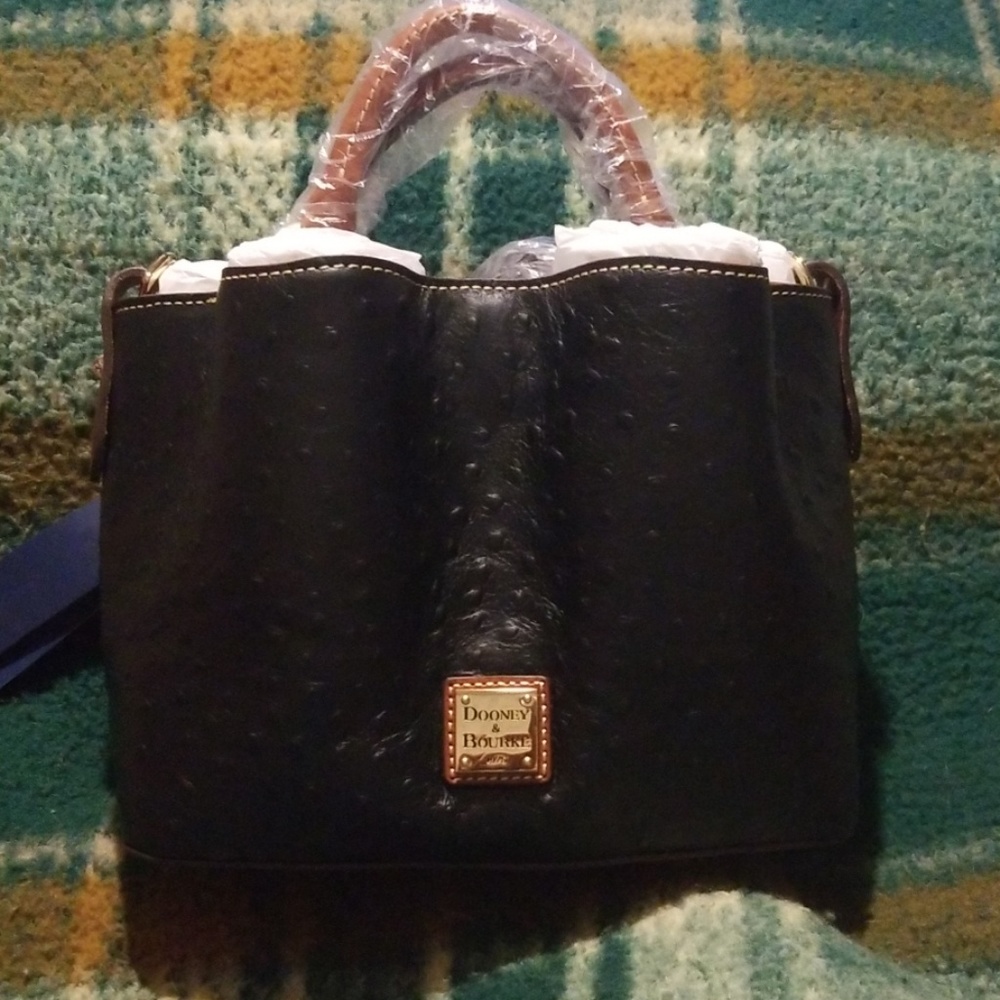 NWT Dooney & Bourke Mini Barlow